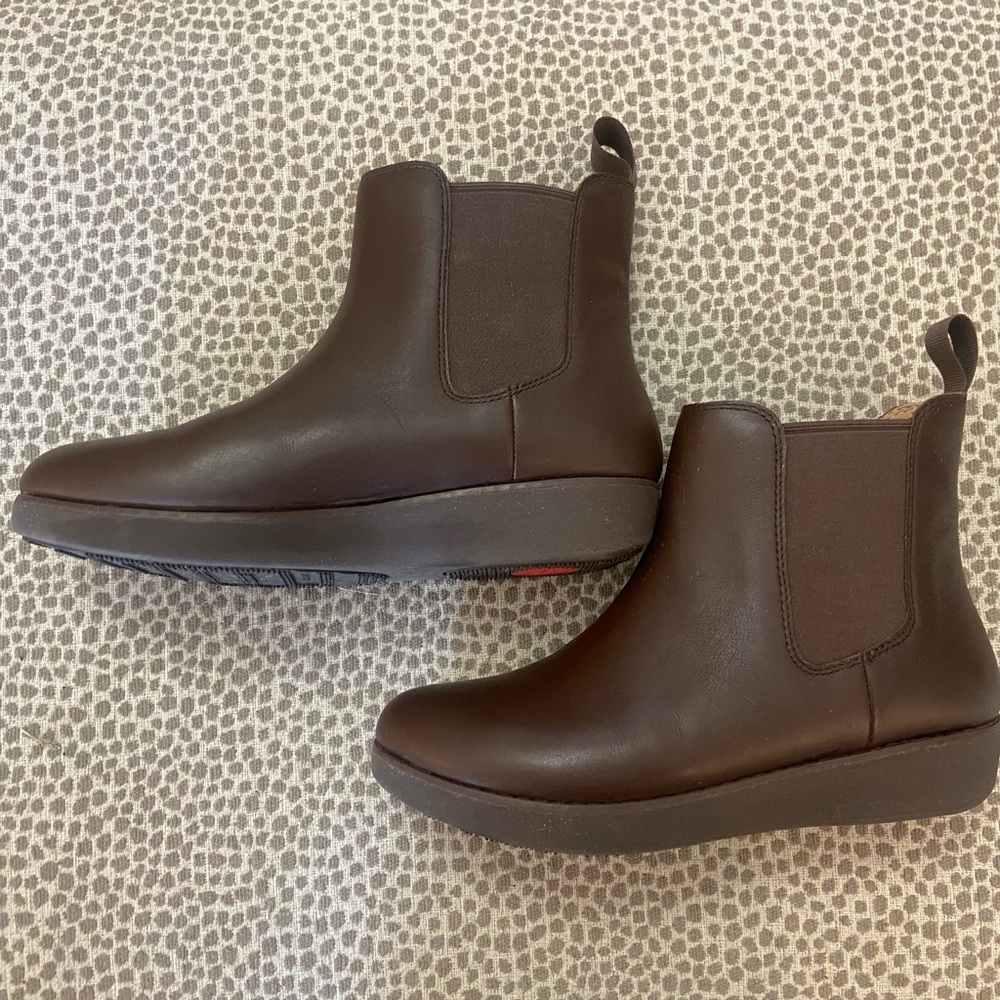 Fitflop Chelsea boots in EUC.